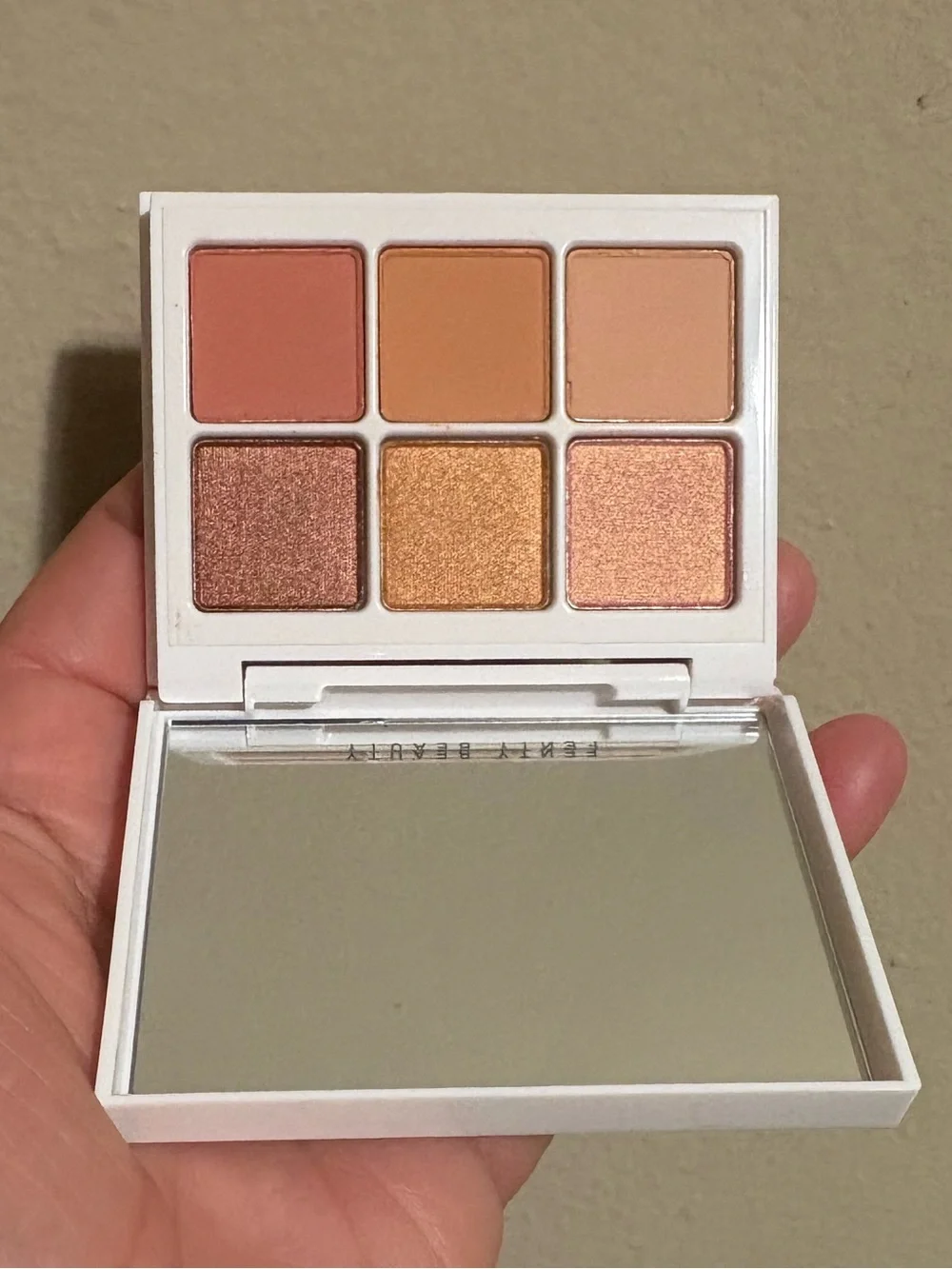 Fenty Beauty Snap Shadows Eyeshadow Palette —5 PEACH 🍑 Brand New Never Used.